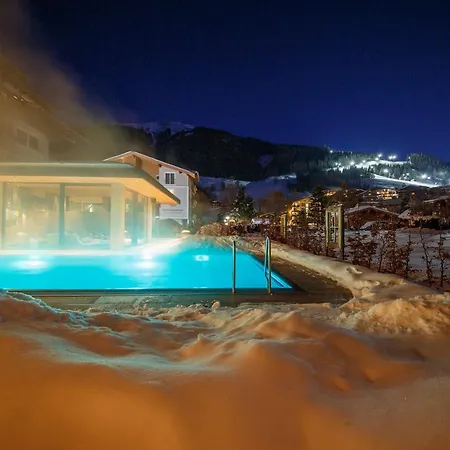 Rosentalerhof & Aparthotel 4*