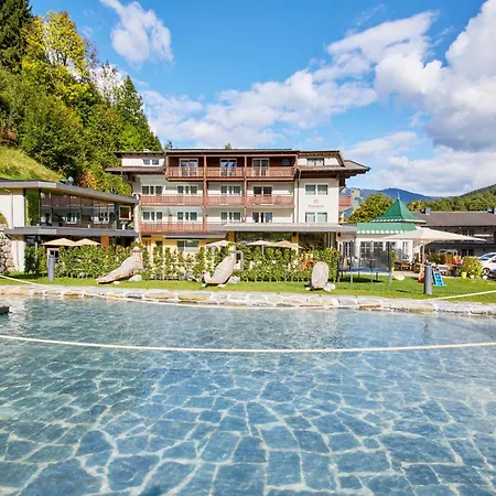 アパートホテル Rosentalerhof & ザールバッハ・ヒンターグレム