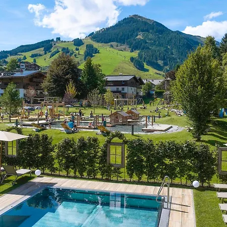 アパートホテル Rosentalerhof & 4*